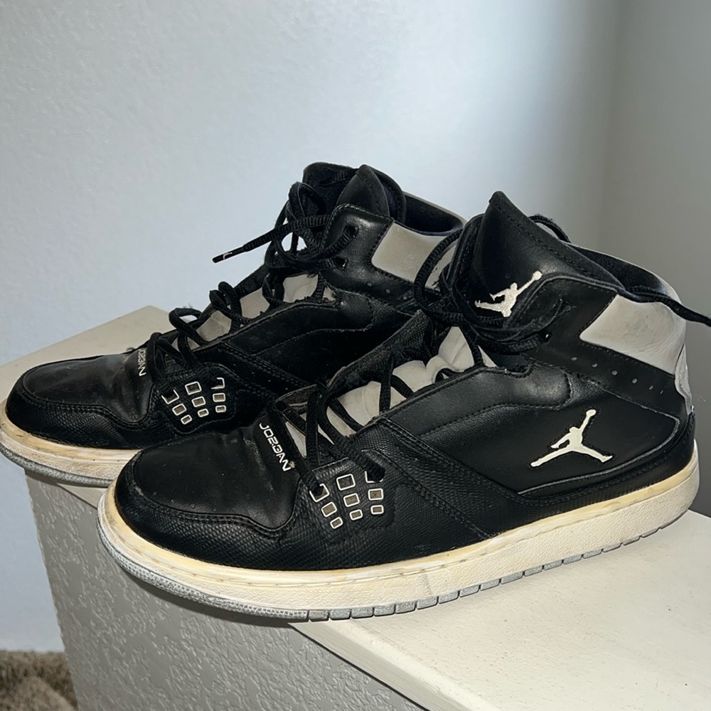 Jordan 1 Flight